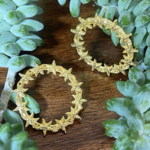 Brincos argola de estrelas