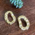 Brincos argola dourada